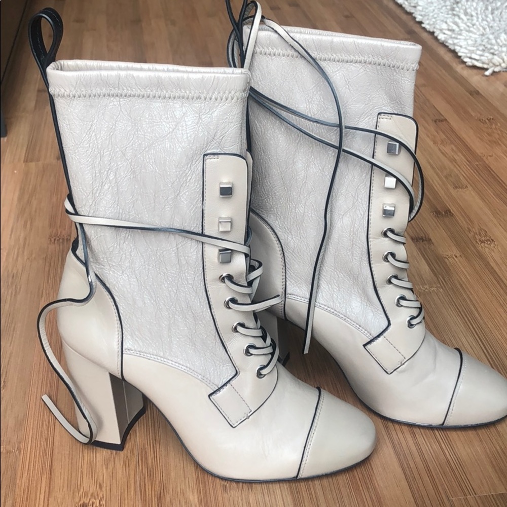 NEW Stuart Weitzman Boot - Veruka